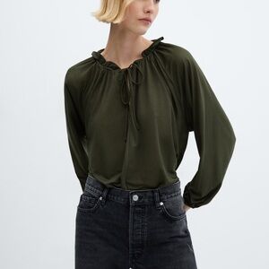 NWOT MANGO PUFFED SLEEVES BLOUSE, Size S